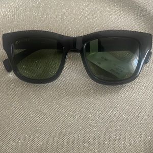 Gucci Gucci(New)No Scratch No Stain